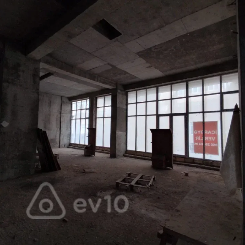 Kirayə verilir mənzil 172 m²