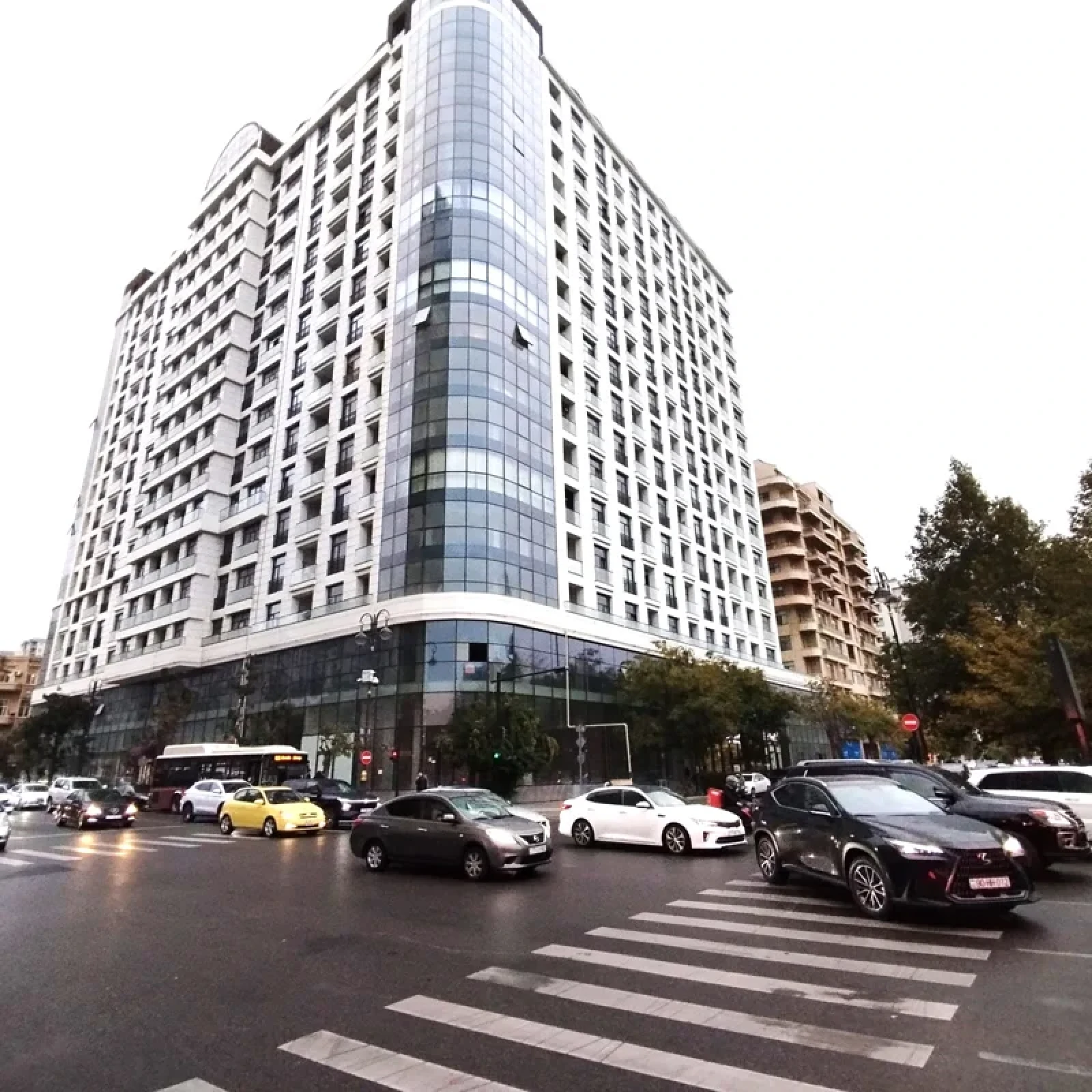 Kirayə verilir mənzil 172 m²