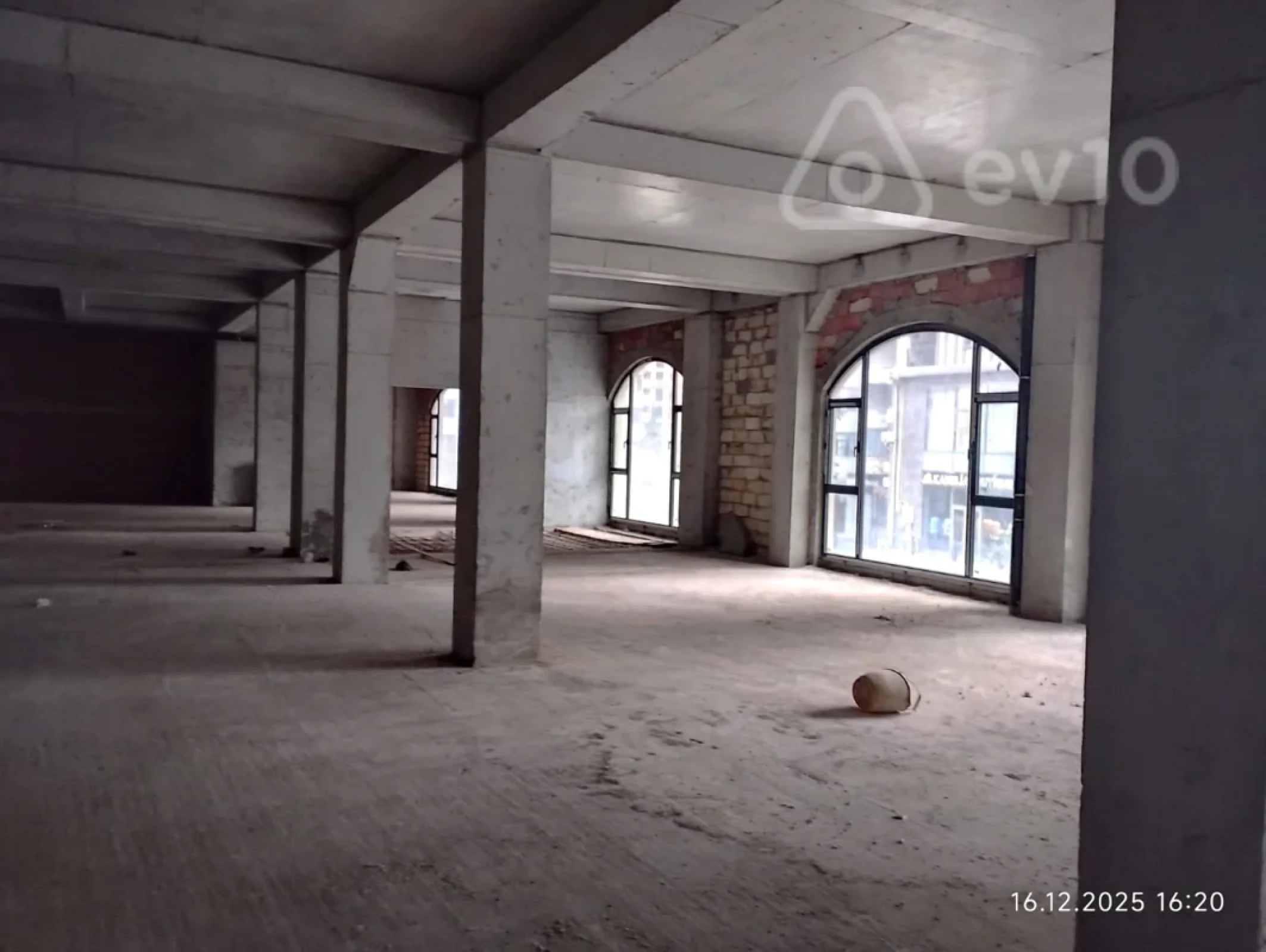 Kirayə verilir mənzil 400 m²