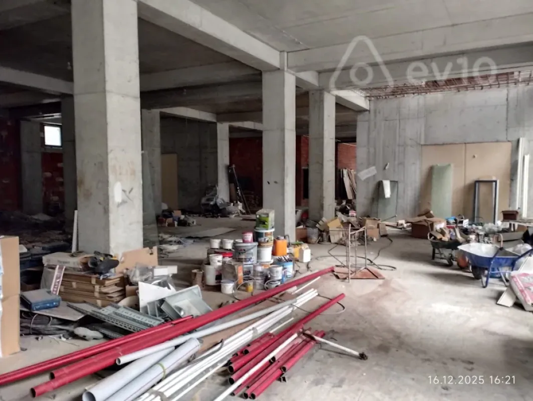 Kirayə verilir mənzil 400 m²