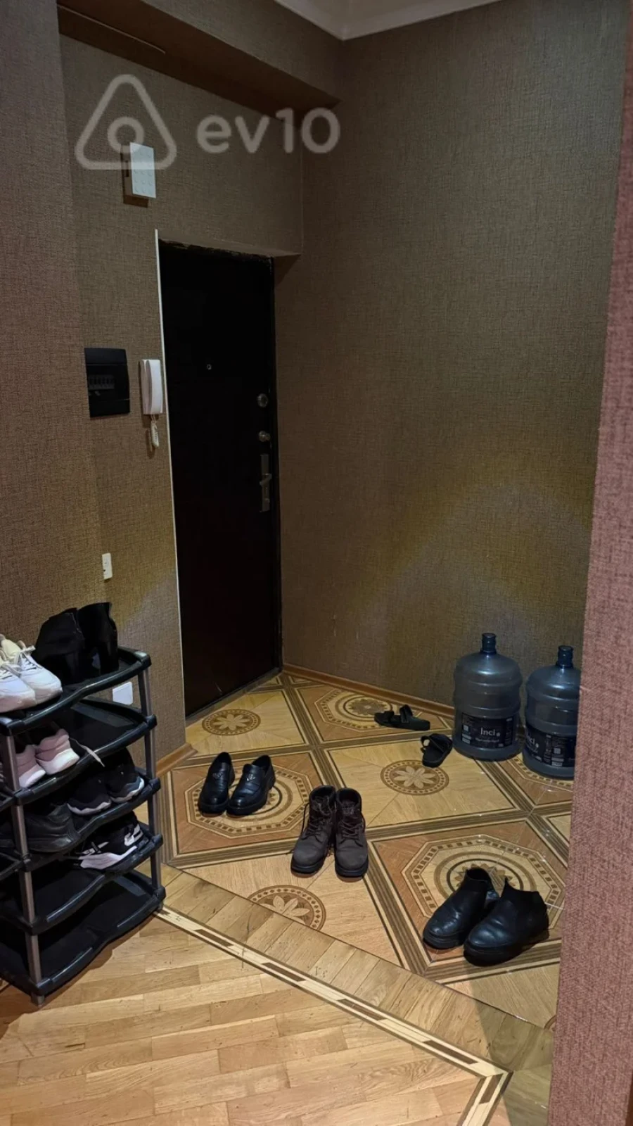 Satılır 3 otaqlı yeni tikili 128 m²