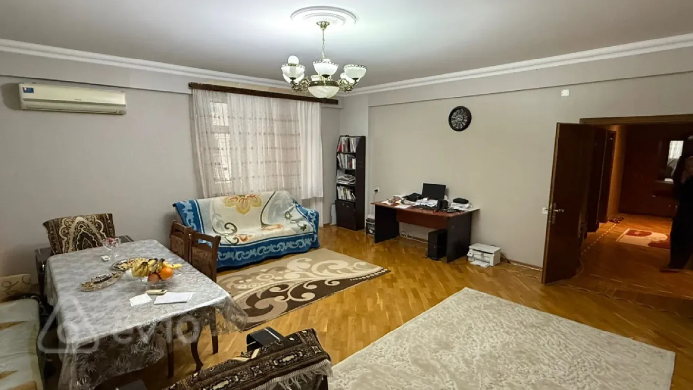 Satılır 3 otaqlı yeni tikili 128 m²