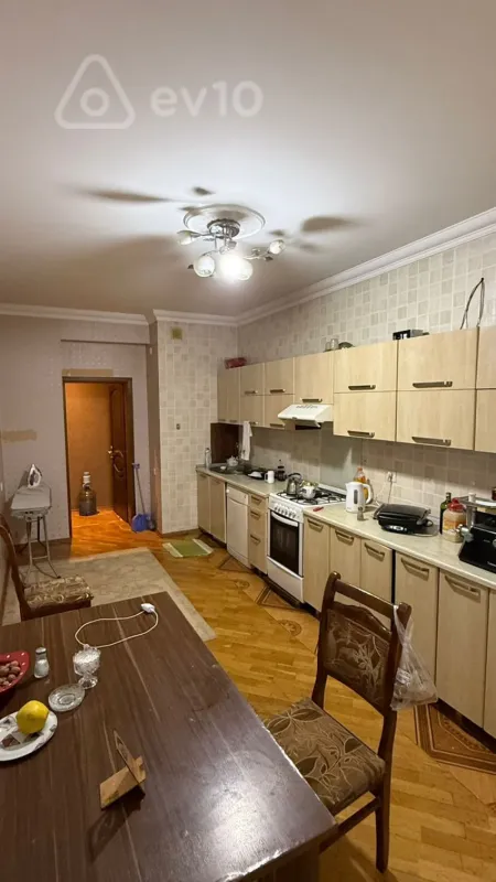 Satılır 3 otaqlı yeni tikili 128 m²