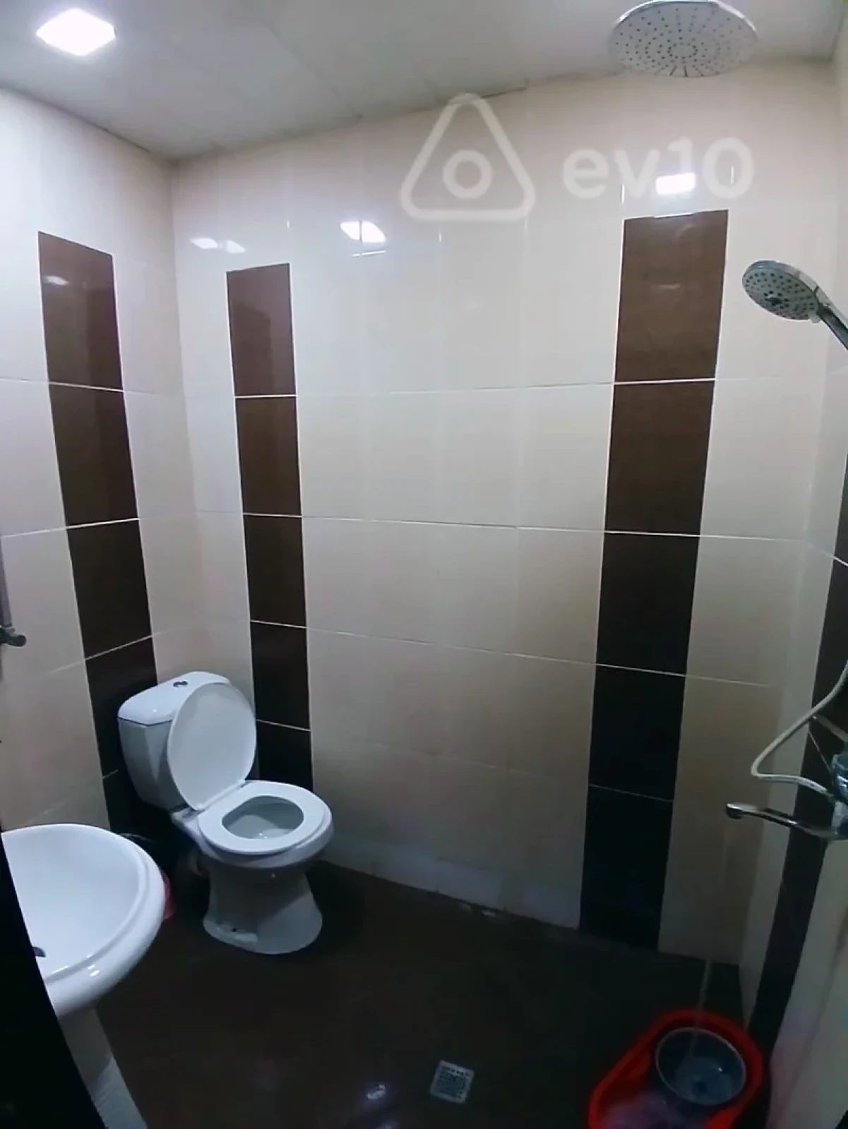 Kirayə verilir 2 otaqlı yeni tikili 70 m²