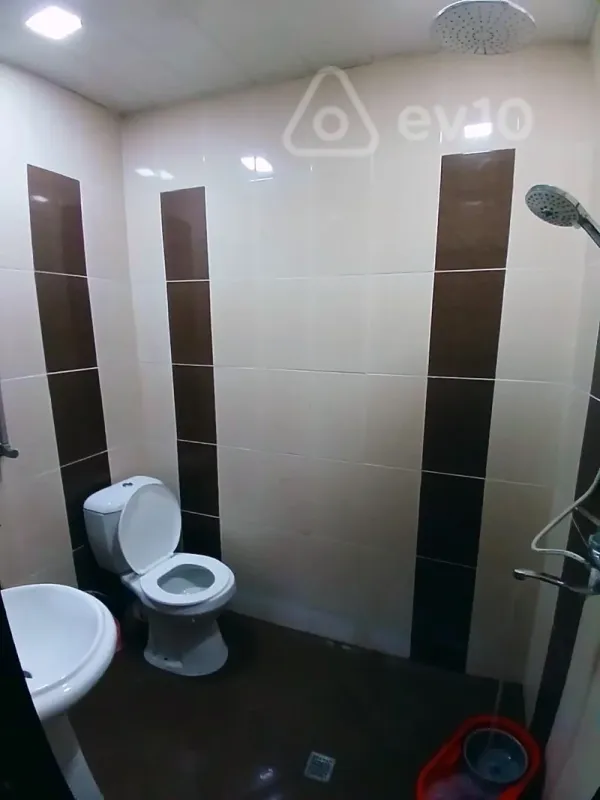 Kirayə verilir 2 otaqlı yeni tikili 70 m²