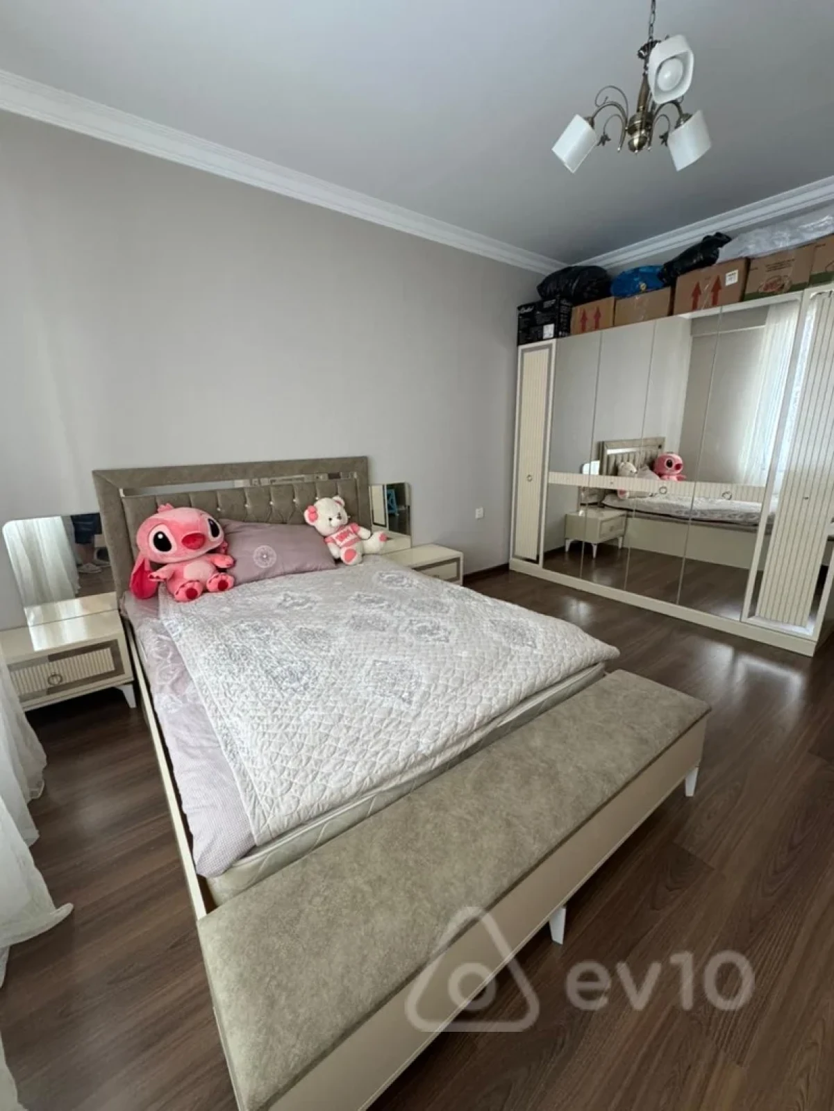 Kirayə verilir 2 otaqlı yeni tikili 70 m²
