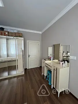 Kirayə verilir 2 otaqlı yeni tikili 70 m²