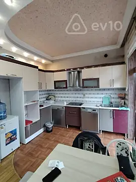 Kirayə verilir 3 otaqlı ofis 167 m²