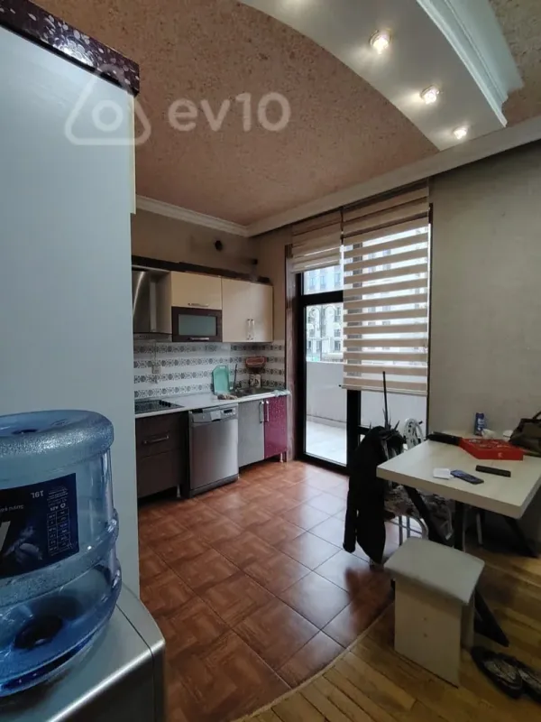 Kirayə verilir 3 otaqlı ofis 167 m²