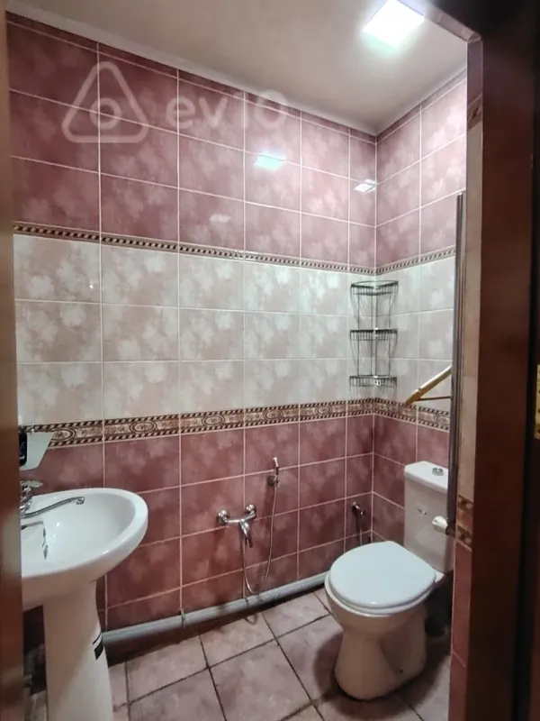 Kirayə verilir 3 otaqlı ofis 167 m²