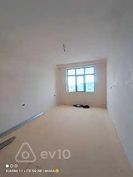 Satılır 4 otaqlı yeni tikili 215 m²