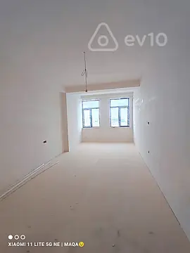 Satılır 4 otaqlı yeni tikili 215 m²
