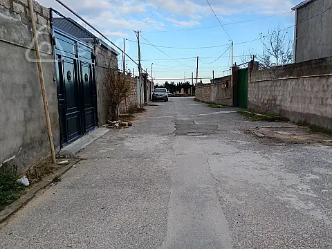 Satılır 6 otaqlı həyət evi 5000 m²