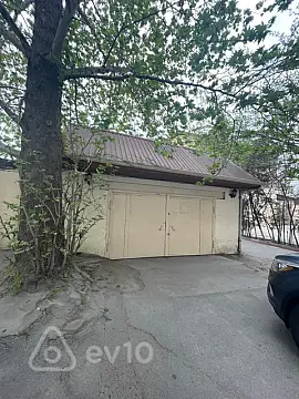 Satılır qaraj 40 m²