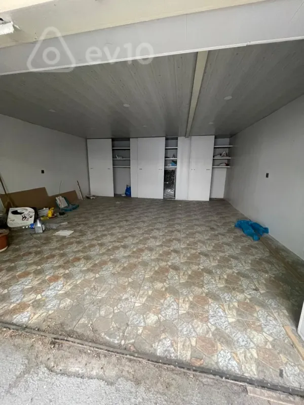 Satılır qaraj 40 m²