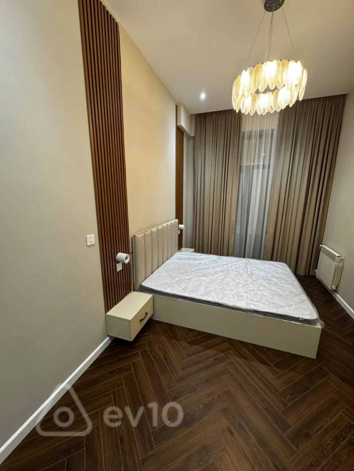 Kirayə verilir 3 otaqlı yeni tikili 130 m²