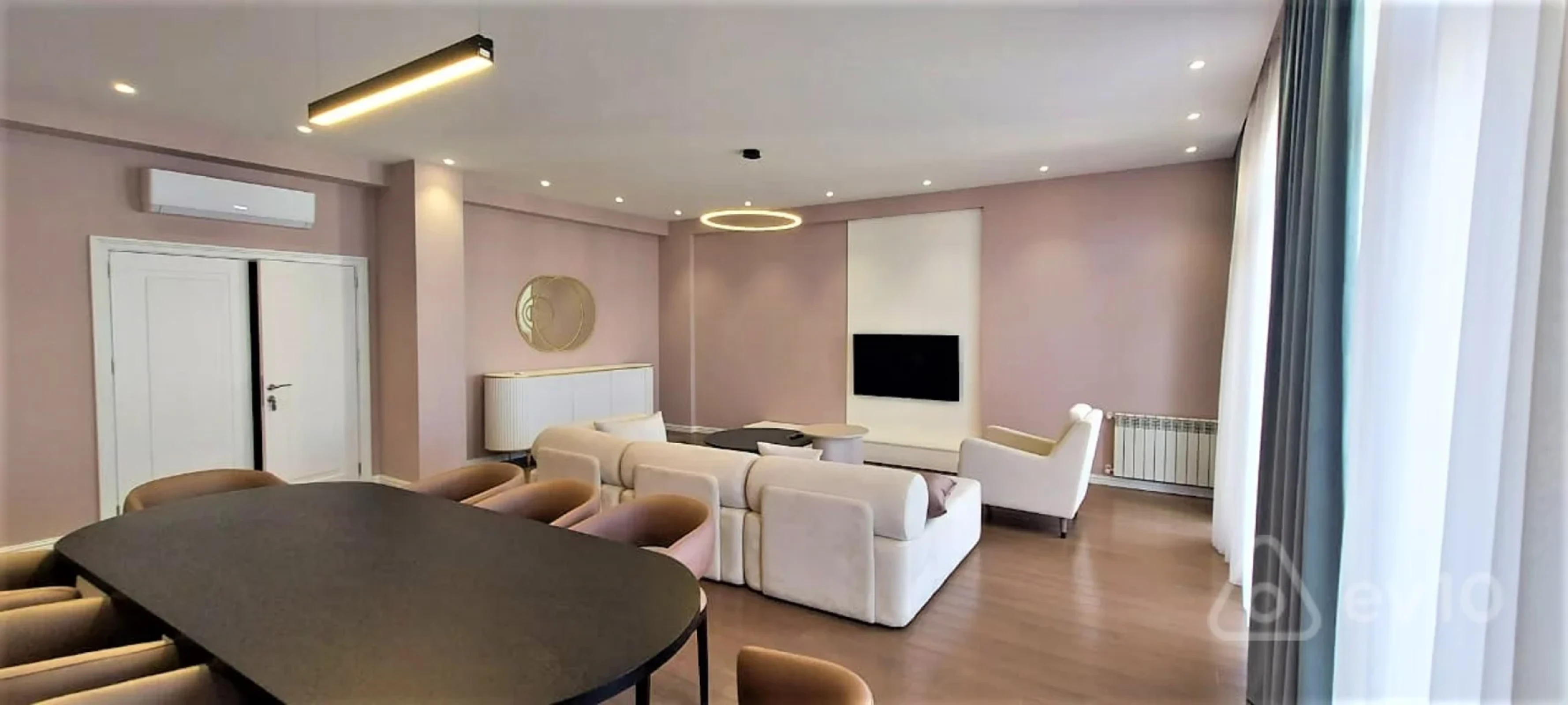 Kirayə verilir 3 otaqlı yeni tikili 180 m²