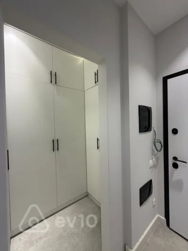 Kirayə verilir 2 otaqlı yeni tikili 95 m²