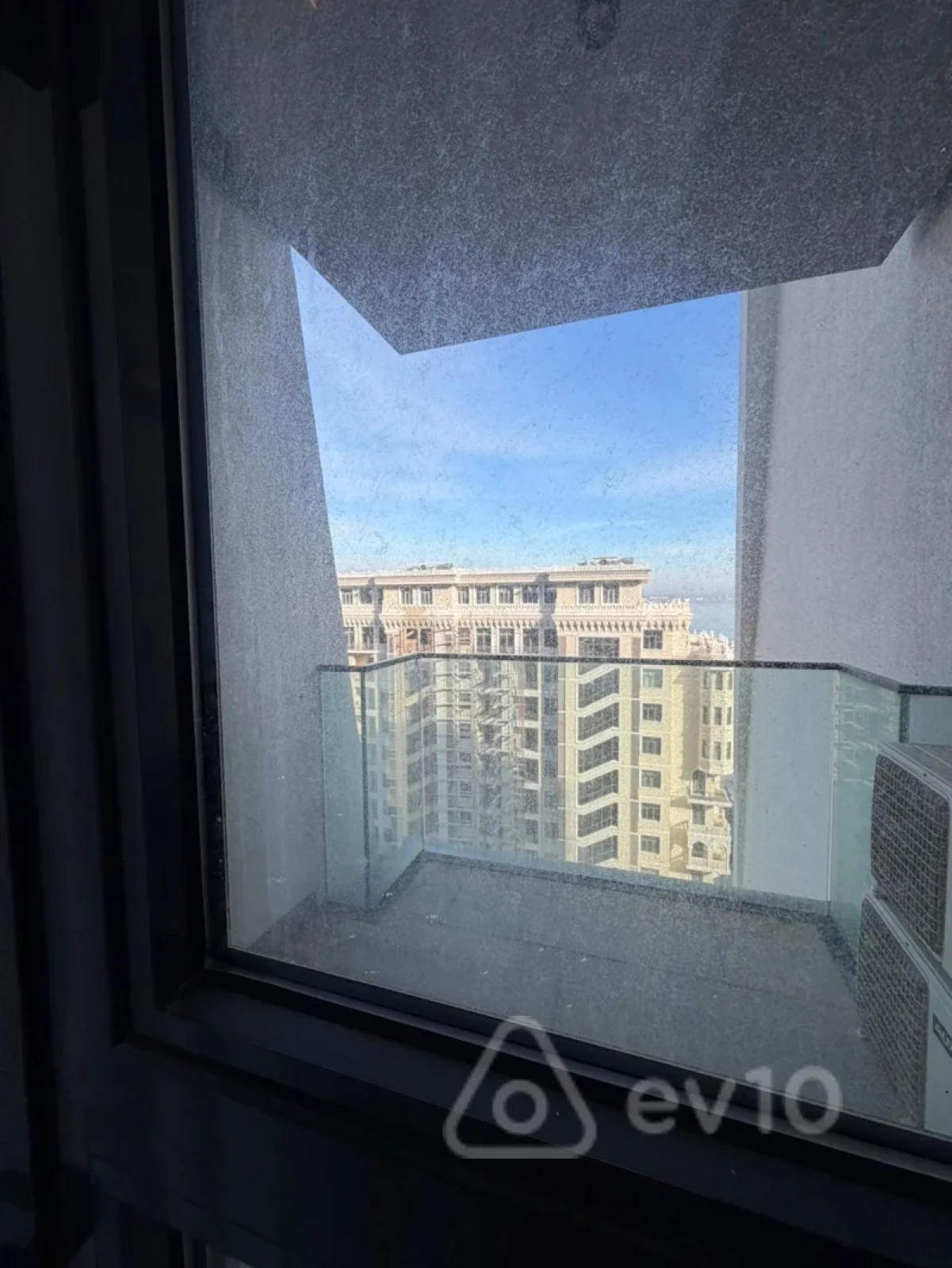 Kirayə verilir 2 otaqlı yeni tikili 95 m²