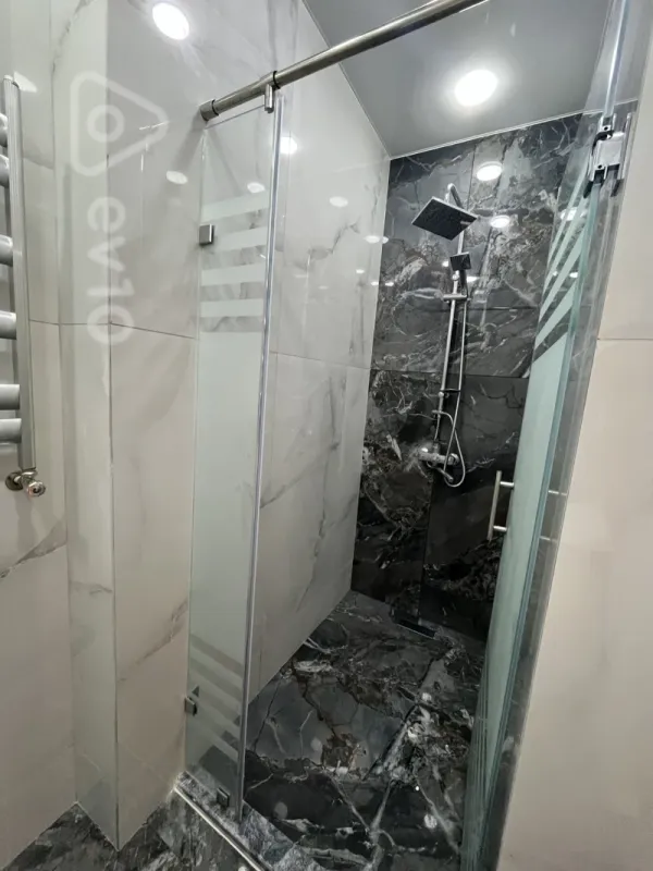 Kirayə verilir 3 otaqlı yeni tikili 70 m²