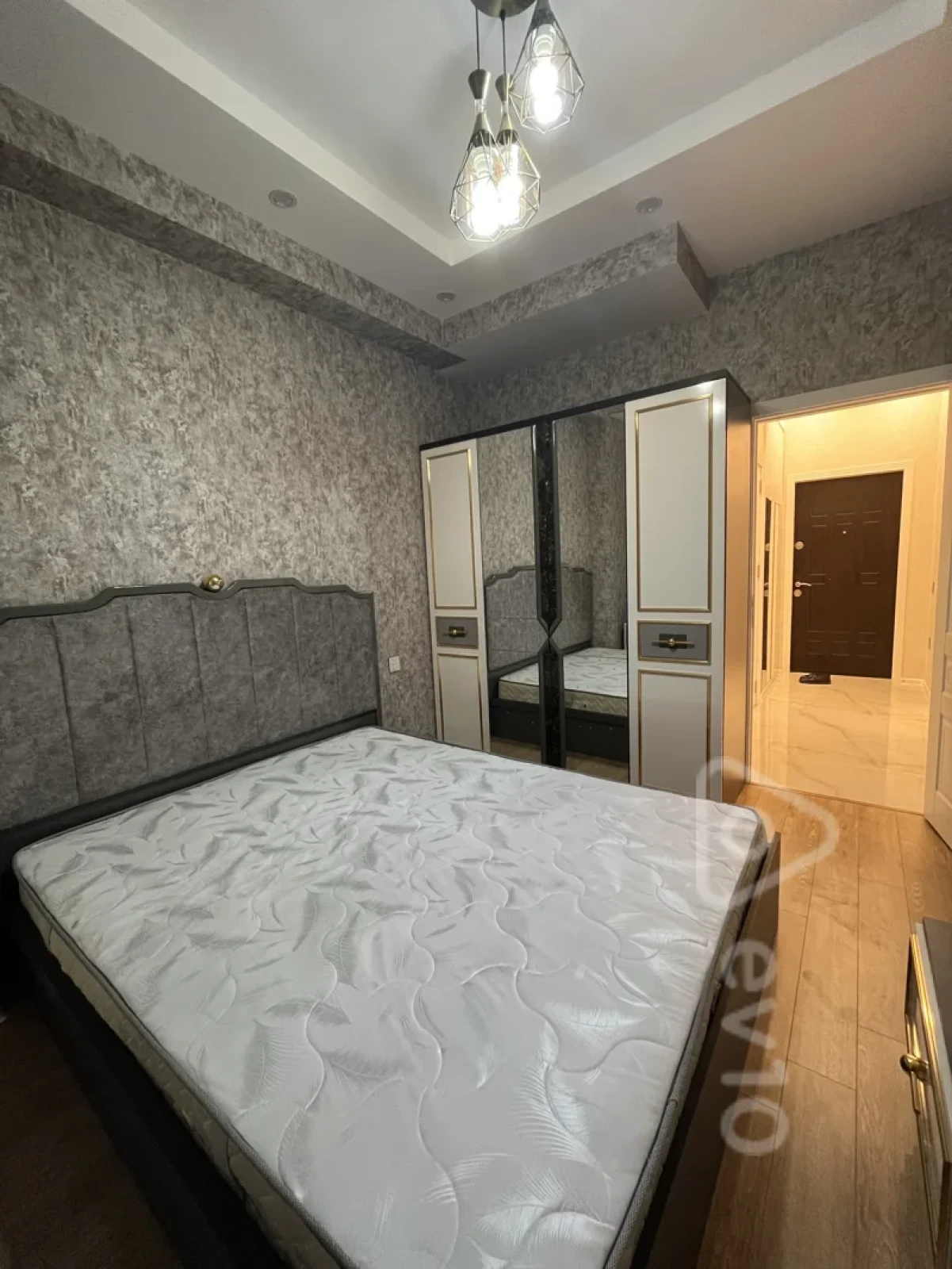 Kirayə verilir 3 otaqlı yeni tikili 70 m²