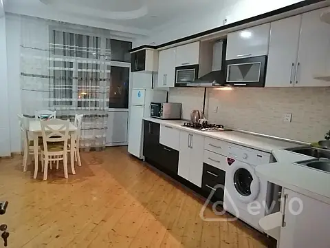 Kirayə verilir 2 otaqlı yeni tikili 65 m²