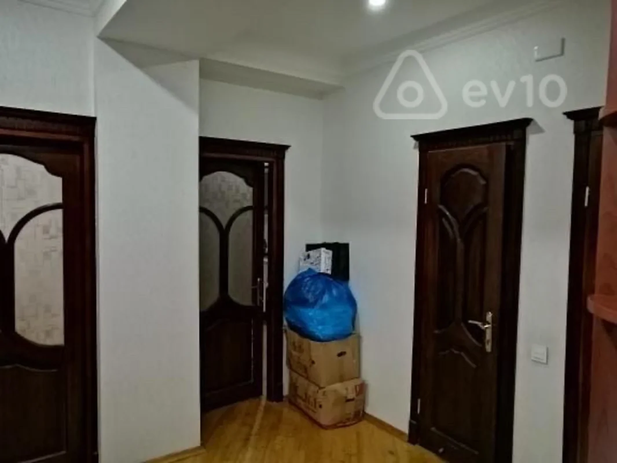 Kirayə verilir 2 otaqlı yeni tikili 65 m²