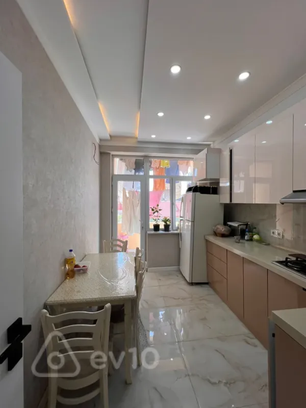 Satılır 3 otaqlı yeni tikili 84 m²