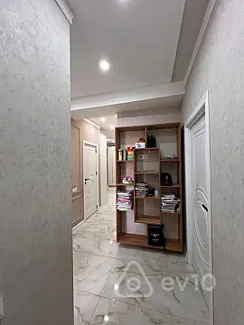 Satılır 3 otaqlı yeni tikili 84 m²