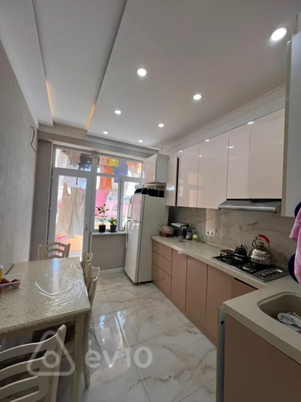 Satılır 3 otaqlı yeni tikili 84 m²