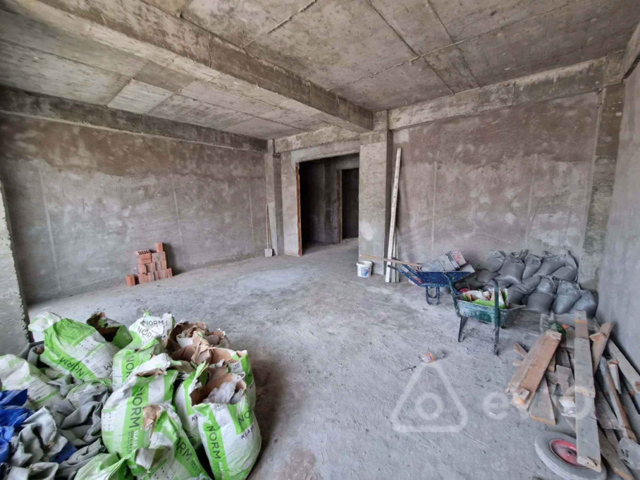 Satılır 3 otaqlı yeni tikili 146 m²