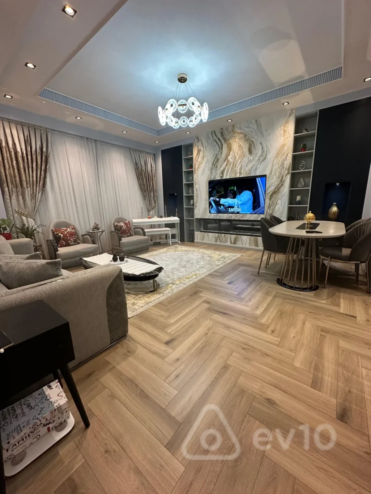 Satılır 4 otaqlı yeni tikili 132 m²