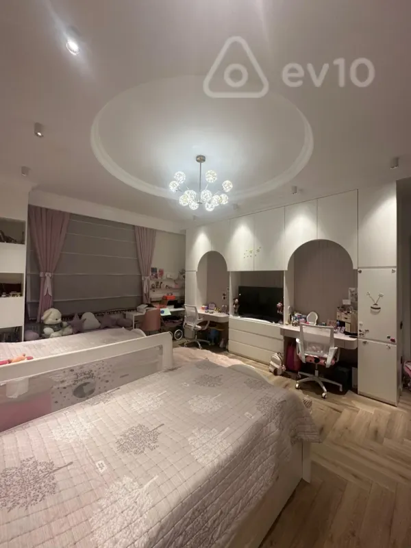 Satılır 4 otaqlı yeni tikili 132 m²