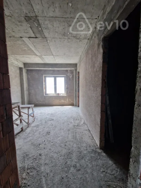 Satılır 3 otaqlı yeni tikili 140 m²