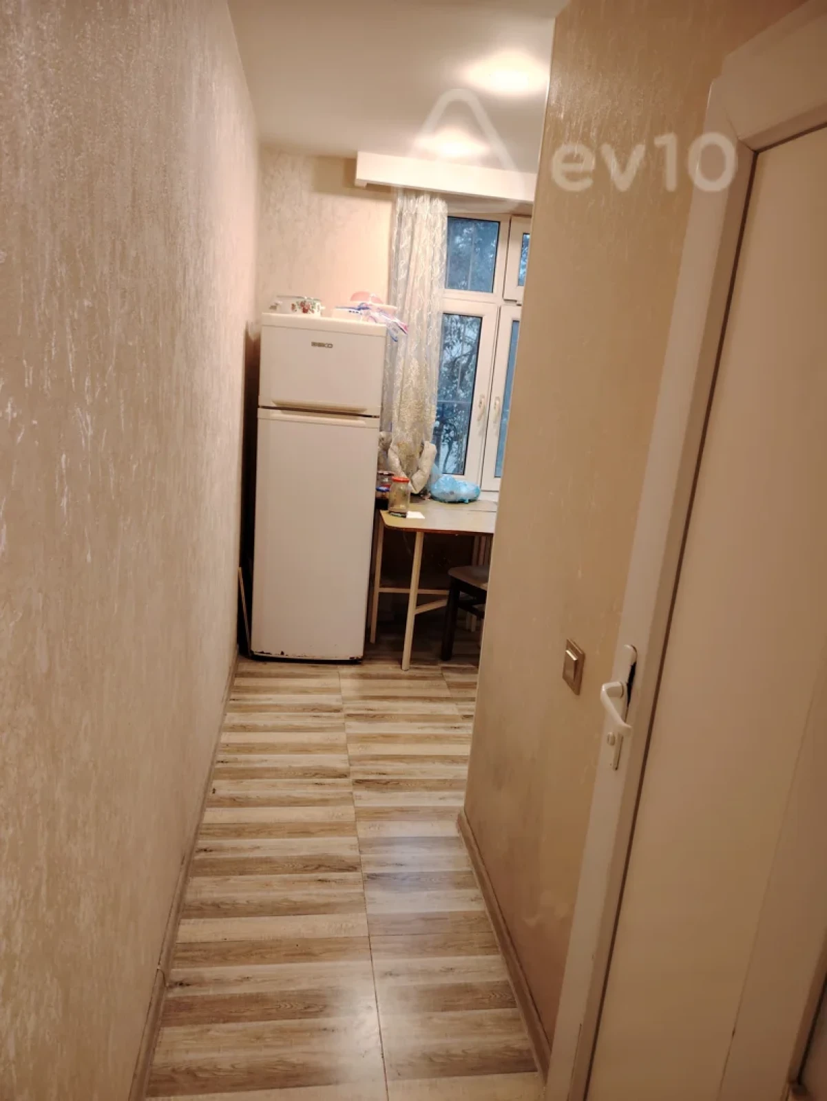 Kirayə verilir 2 otaqlı köhnə tikili 80 m²