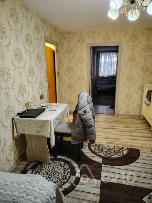 Kirayə verilir 2 otaqlı köhnə tikili 80 m²