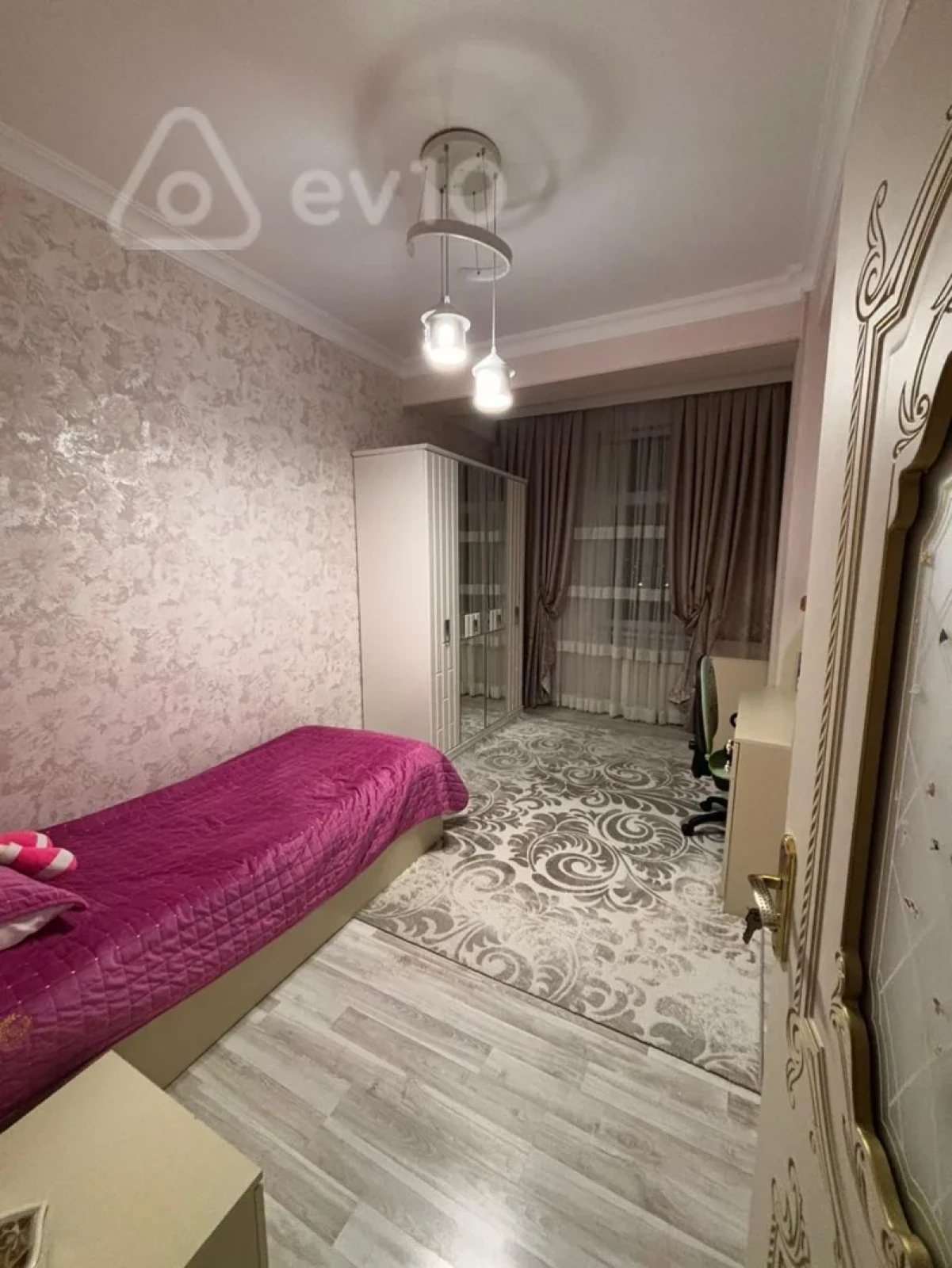 Satılır 3 otaqlı yeni tikili 107 m²