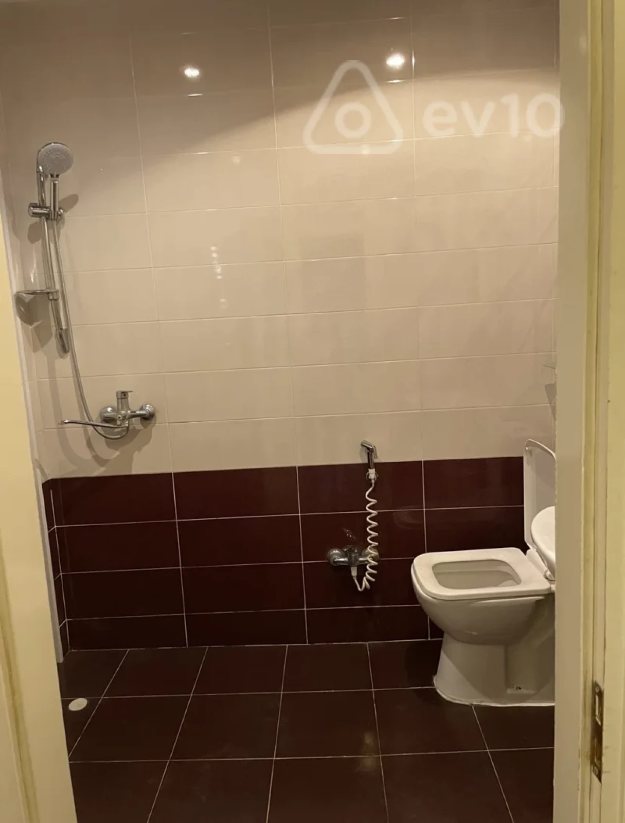 Kirayə verilir 3 otaqlı köhnə tikili 90 m²