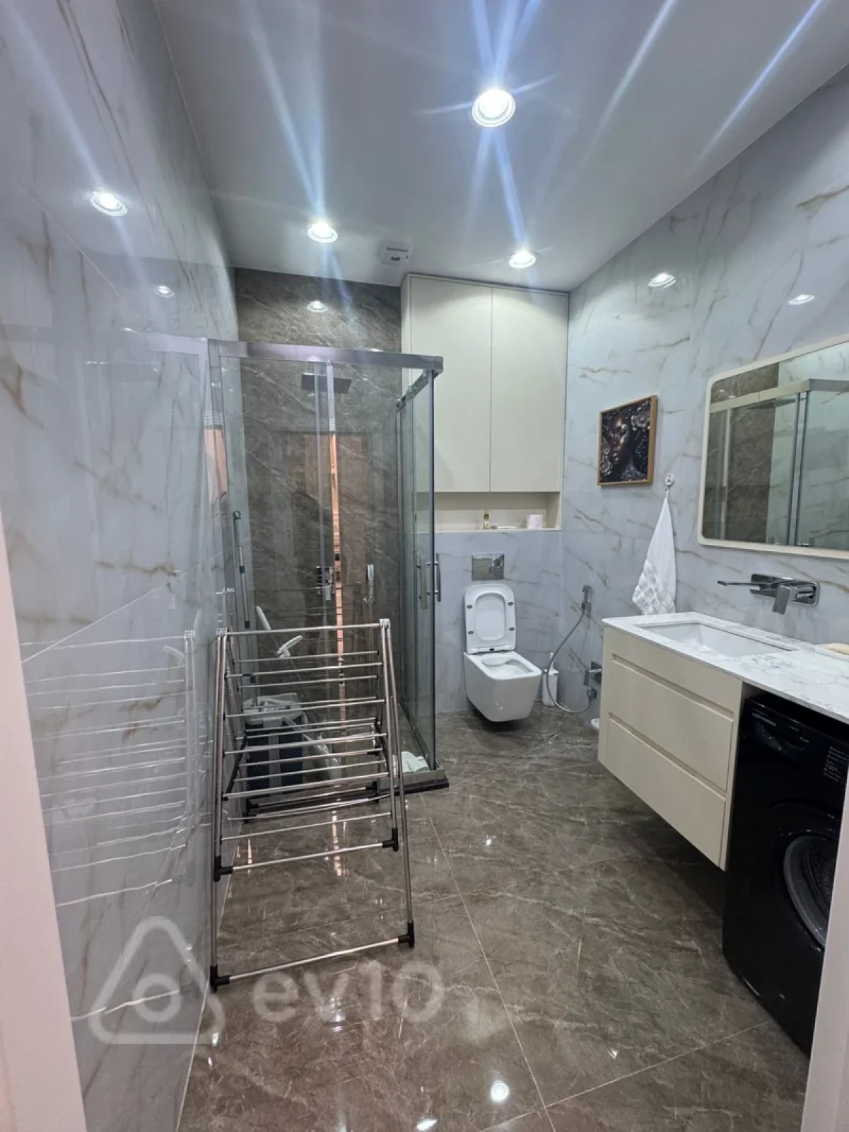 Kirayə verilir 2 otaqlı yeni tikili 70 m²