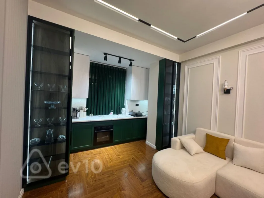 Kirayə verilir 2 otaqlı yeni tikili 70 m²