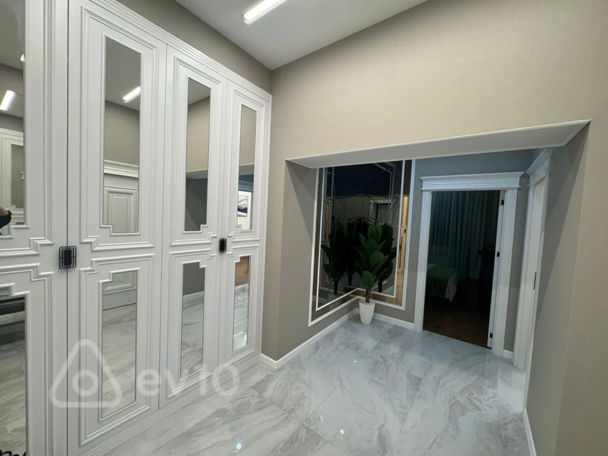 Kirayə verilir 2 otaqlı yeni tikili 70 m²