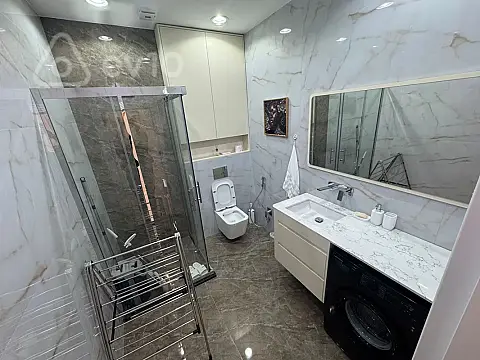 Kirayə verilir 2 otaqlı yeni tikili 70 m²