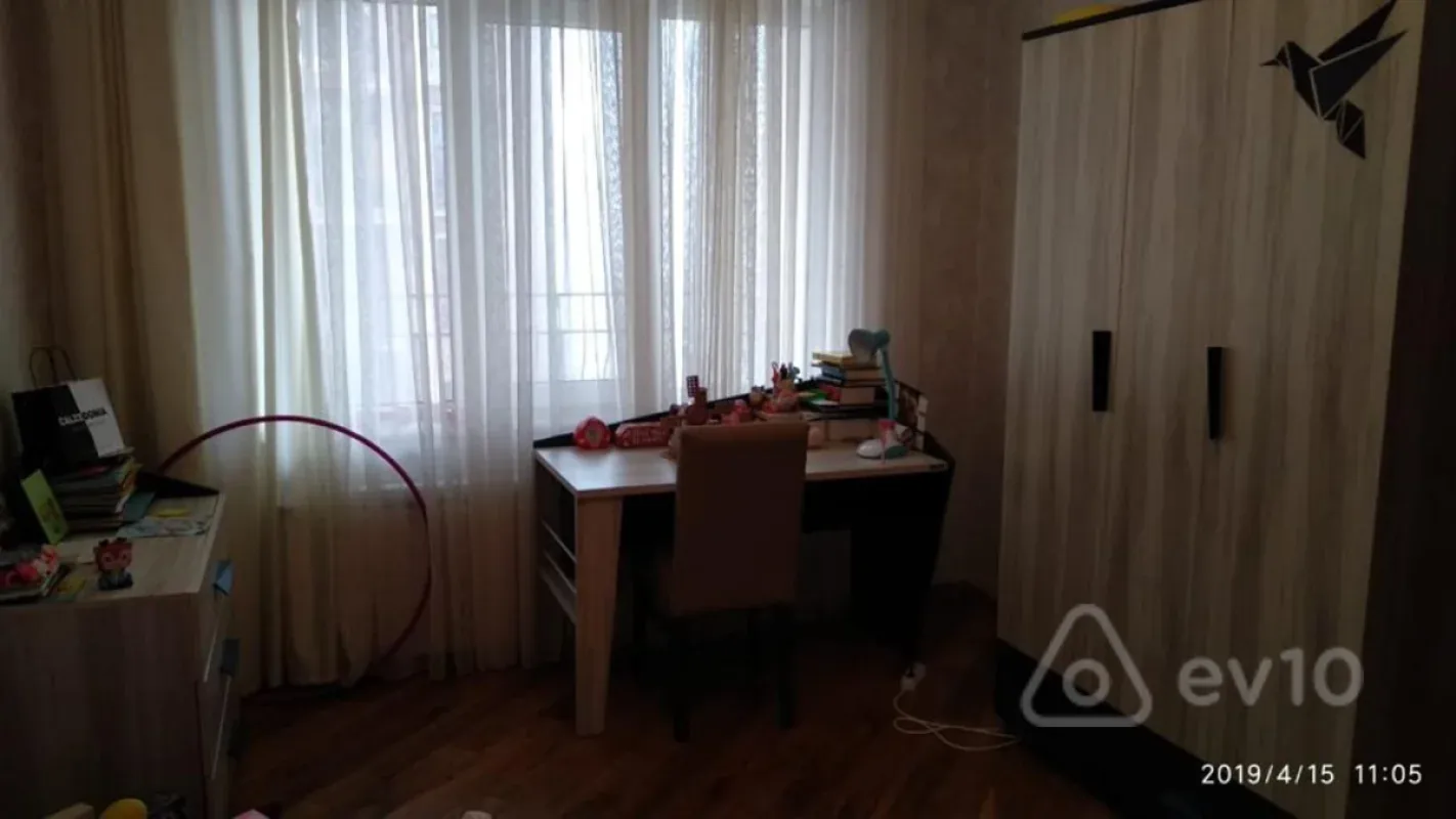 Kirayə verilir 4 otaqlı yeni tikili 185 m²