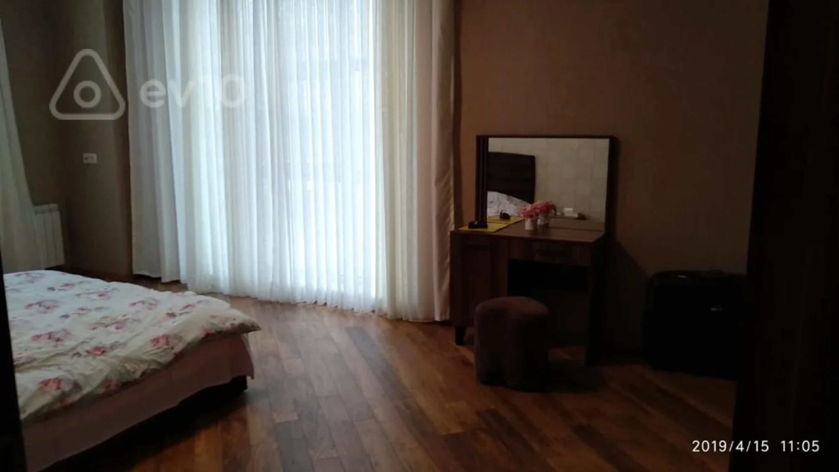 Kirayə verilir 4 otaqlı yeni tikili 185 m²