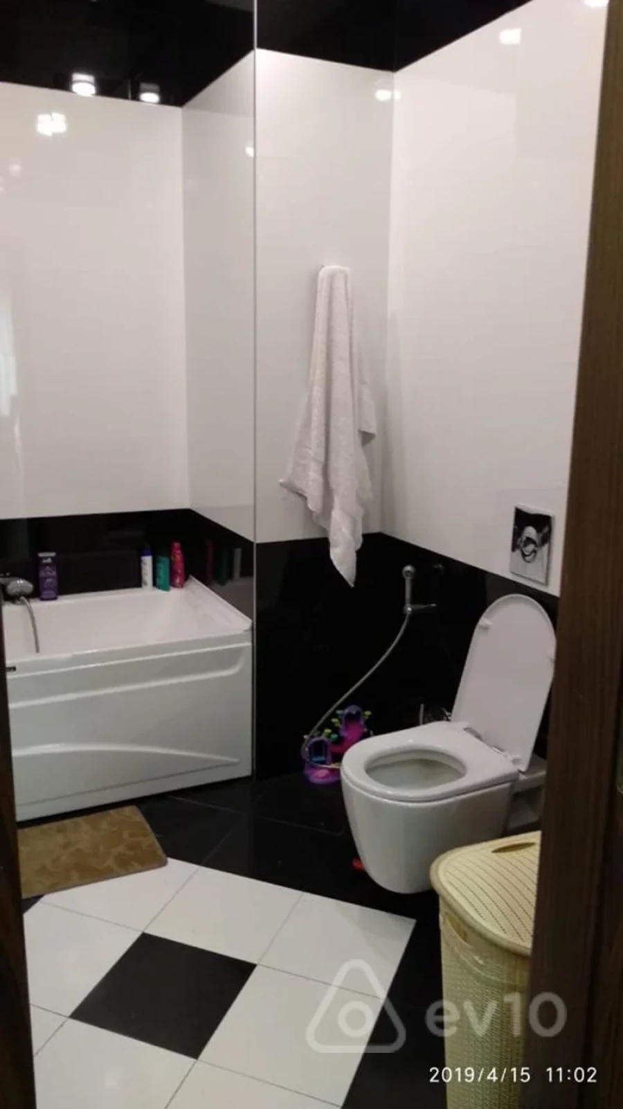 Kirayə verilir 4 otaqlı yeni tikili 185 m²