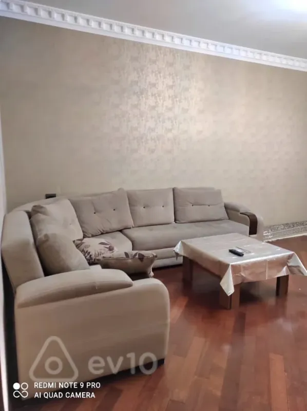 Kirayə verilir 3 otaqlı yeni tikili 85 m²