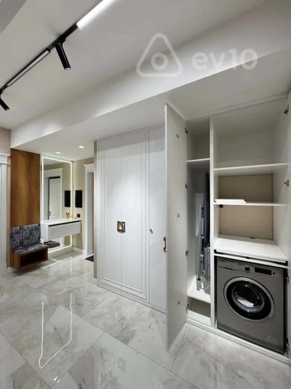 Satılır 3 otaqlı yeni tikili 93 m²