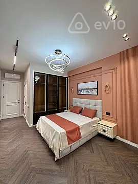 Satılır 3 otaqlı yeni tikili 93 m²