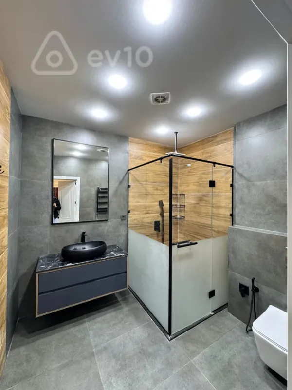 Satılır 3 otaqlı yeni tikili 93 m²