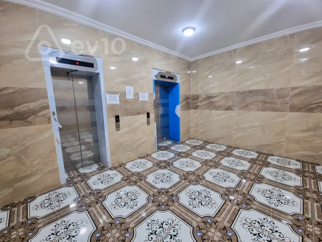 Satılır 3 otaqlı yeni tikili 138 m²
